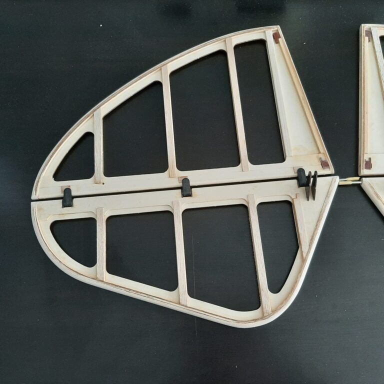 Pitts S1s 50% Höhernleitwerk